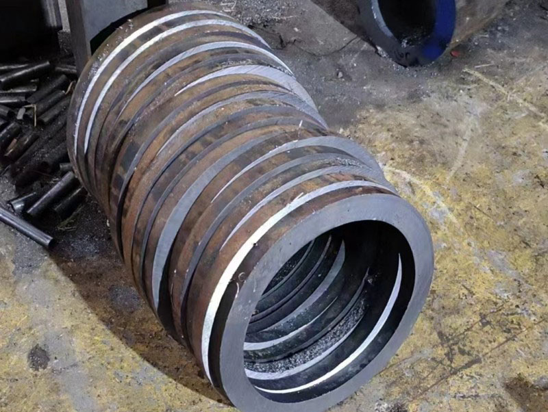 嘉鱼30CrMo无缝钢管切割