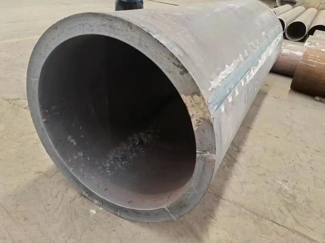 嘉鱼30CrMo大口径无缝钢管